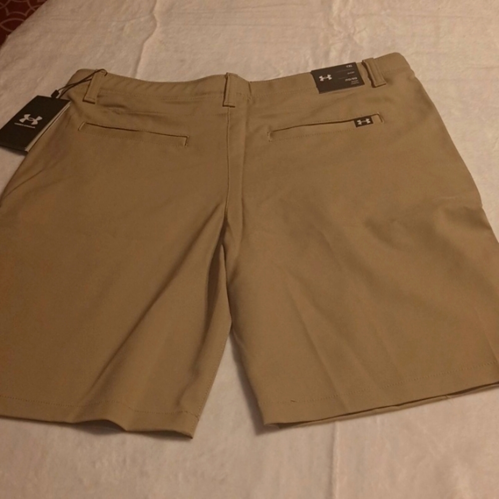 Under Armour Boys Golf Shorts - Picture 2 of 13